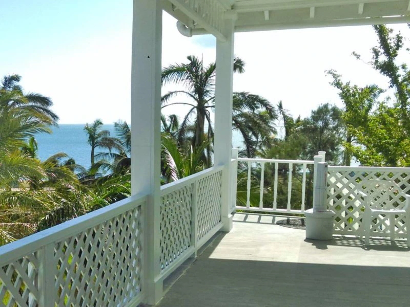 Veranda vom Belize City Hotel