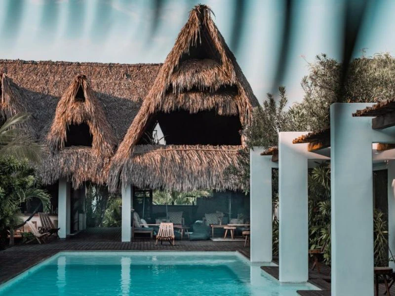 Pool in der Komfortunterkunft in El Paredon, Guatemala