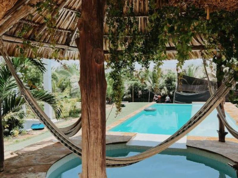 Entspannung am Pool in El Paredon, Guatemala