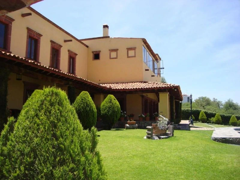 Außenansicht des Hotels in San Miguel