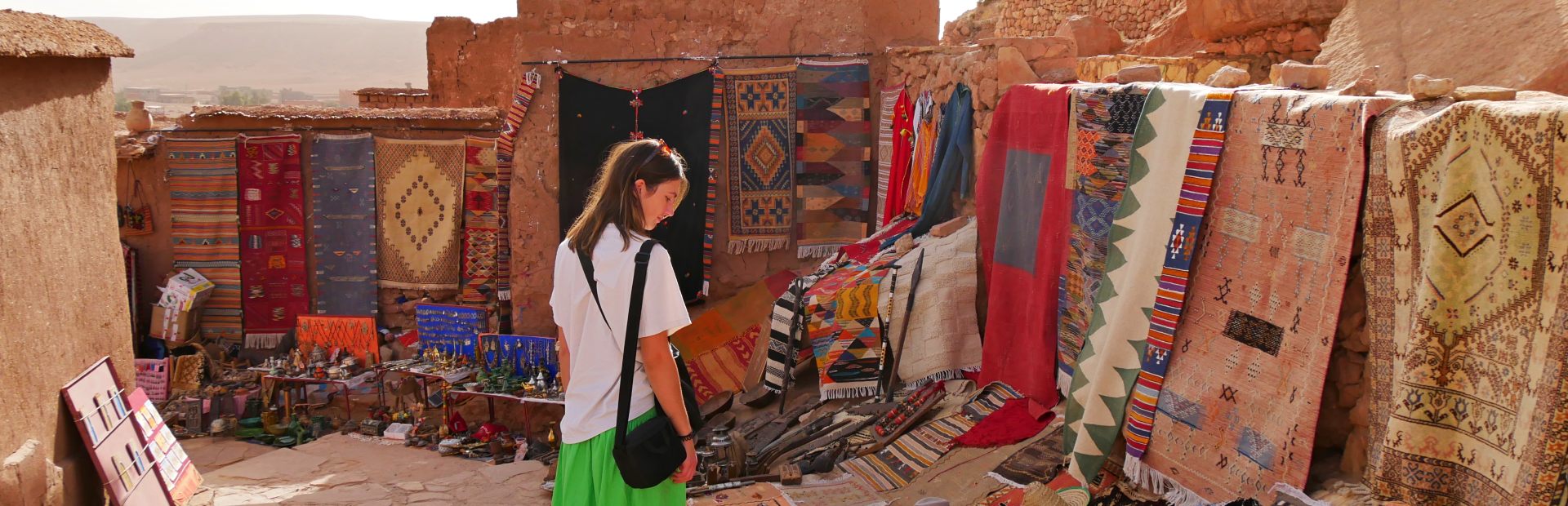 Frau auf den Souks in Marokko