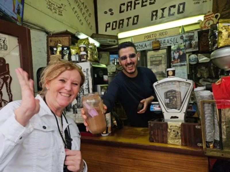 Kaffee bei Food Tour mit Locals durch Tanger, Marokko