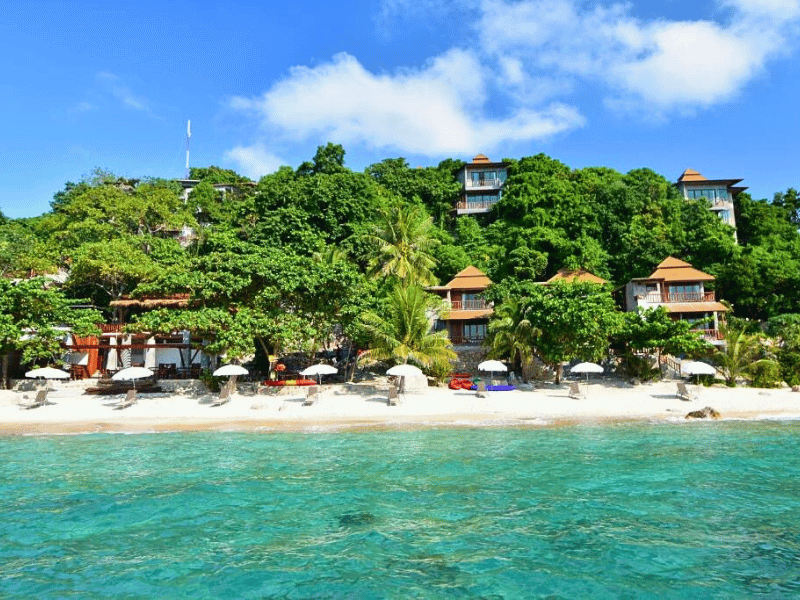 Hotel am Strand von Koh Tao in Thailand