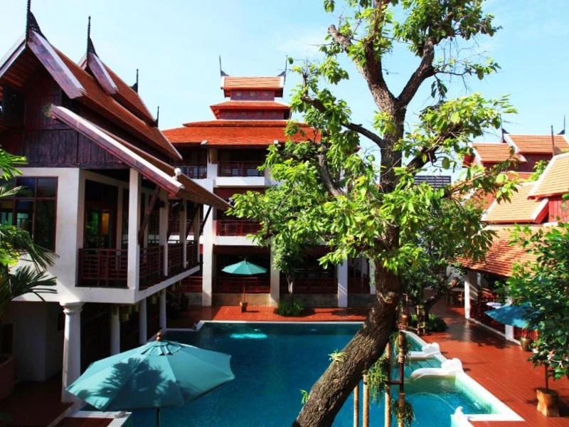 Pool im Chiang Mai Hotel