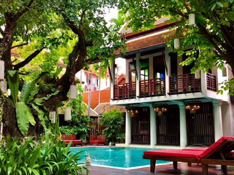 Pool im Chiang Mai Hotel