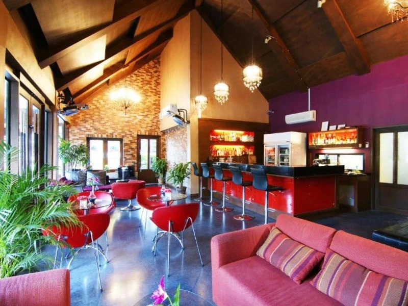 Restaurantbereich im Hotel in Chiang Rai, Thailand