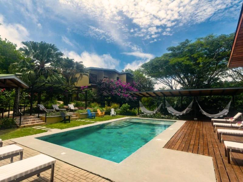 Erfrischender Pool am Rincon de La Vieja Nationalpark, Costa Rica