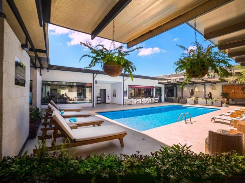 Pool der Unterkunft in San Jose, Costa Rica