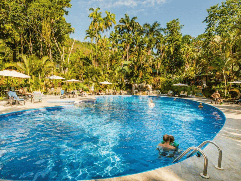 Pool an der südlichen Pazifikküste in Costa Rica