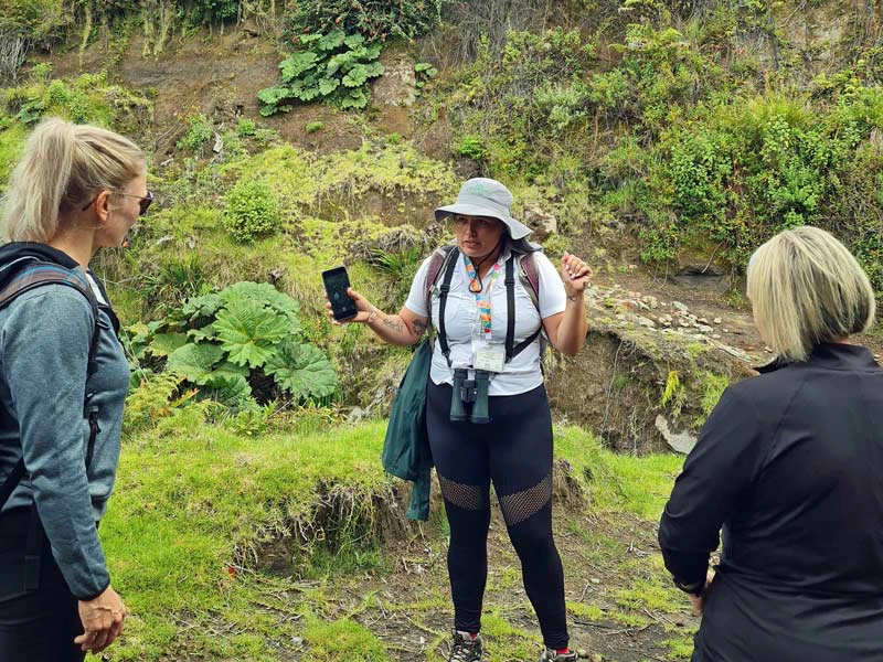 Guide bei der Burned Forest Tour in Turrialba