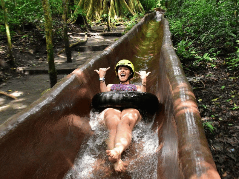 Wasserrutsche in Ihrer Unterkunft am Rincon Nationalpark, Costa Rica