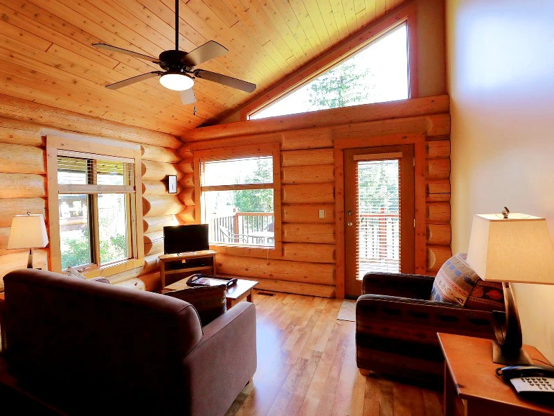 Wohnzimmer in der Hütte in Clearwater Kanada