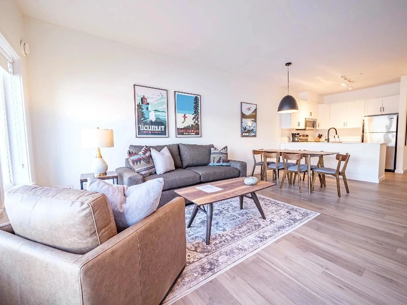 Wohnraum im Apartment in Ucluelet Kanada