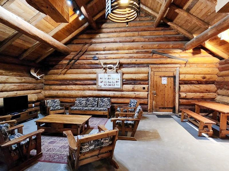 Wohnraum in der Hütte in Algonquin Kanada