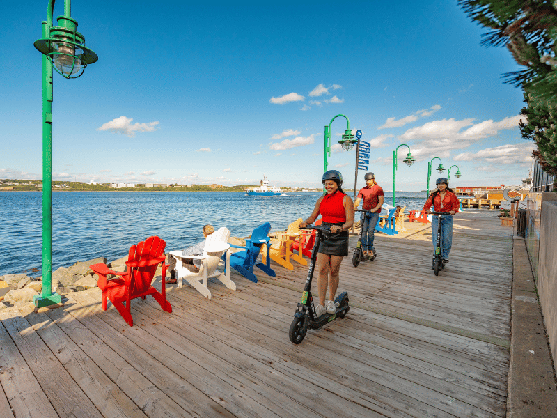 E-Scooter auf dem Boardwalk in Halifax