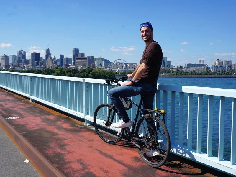 Mit dem Fahrrad unterwegs in Montreal, Kanada