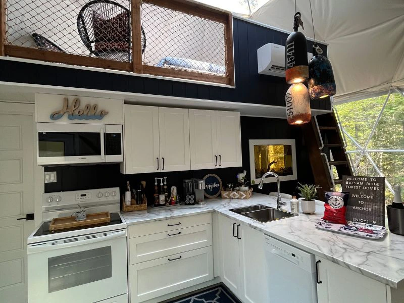 Kuppelzelt in New Brunswick - ausgestattete Küche