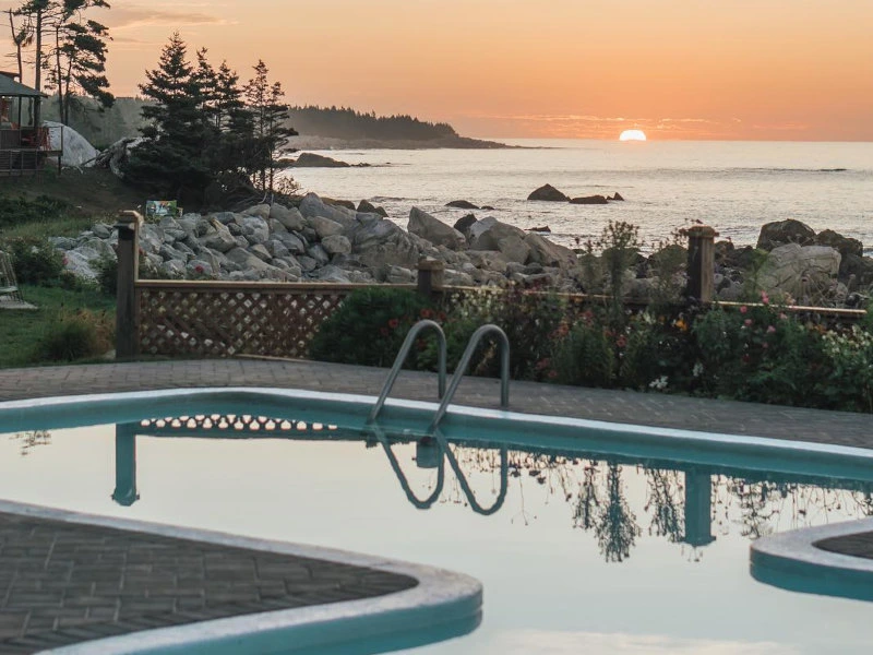 Pool im Strandresort in Lunenburg Kanada