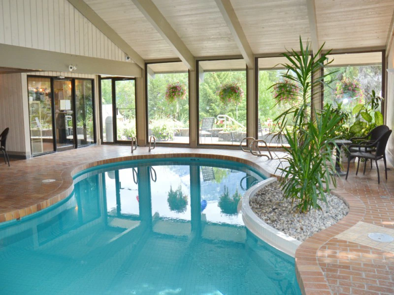 Pool Hotel in Banff Kanada