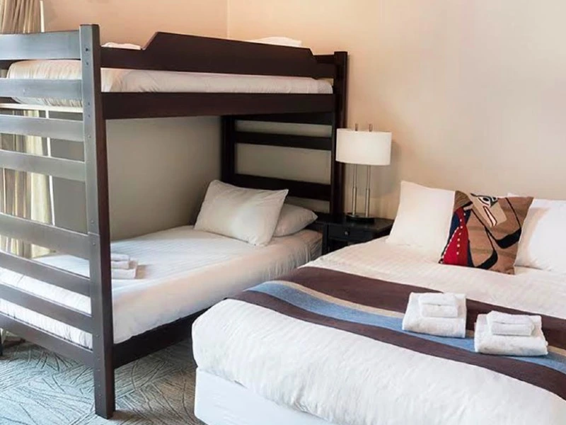 Familienzimmer in einer Lodge im Strathcona Park in Kanada