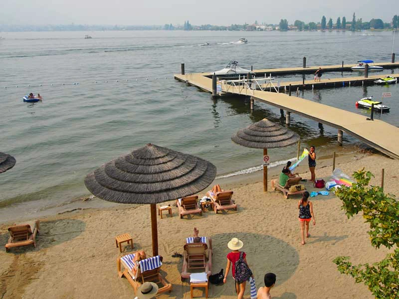 Hotelstrand in Osoyoos Lake Kanada