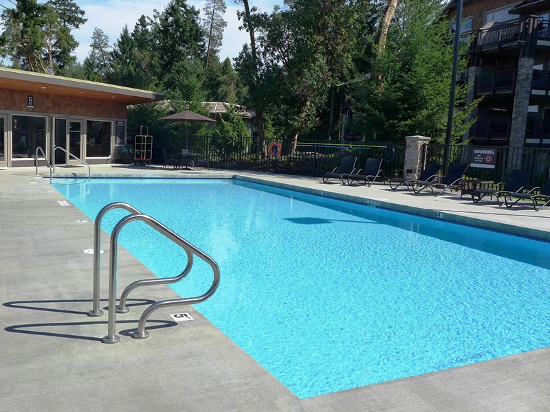 Hotelpool in Parksville in Kanada.