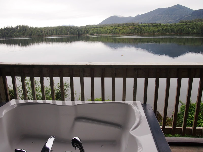Terrasse im Komforthotel in Ucluelet Kanada