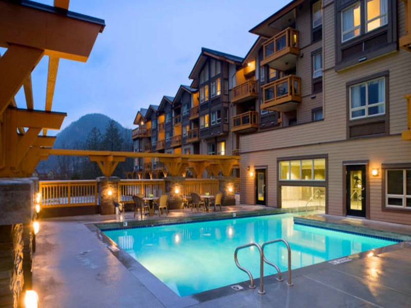 Pool Squamish