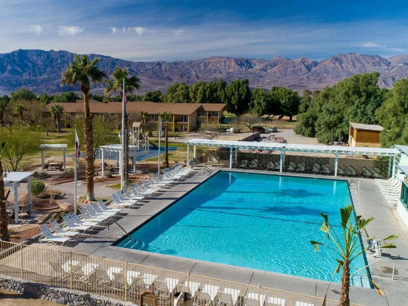 Hotelpool im Death Valley