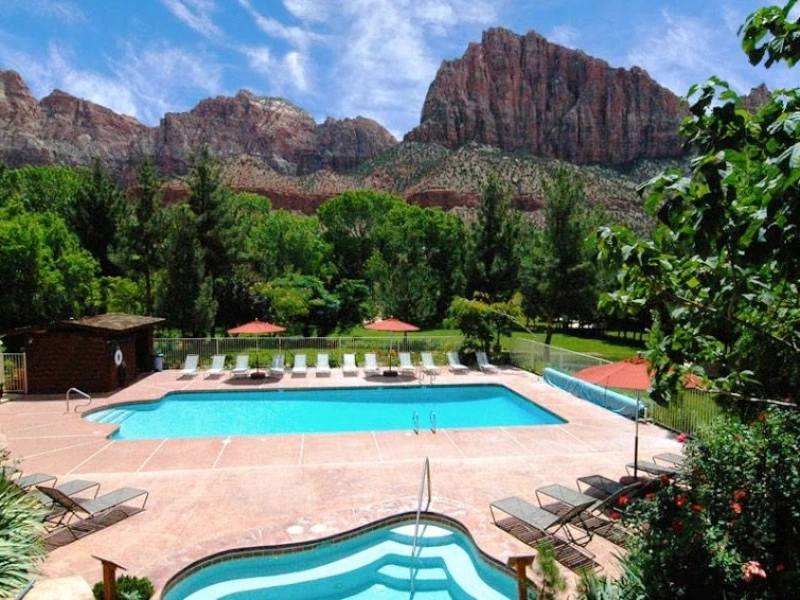 Hotelpool im Zion Nationalpark