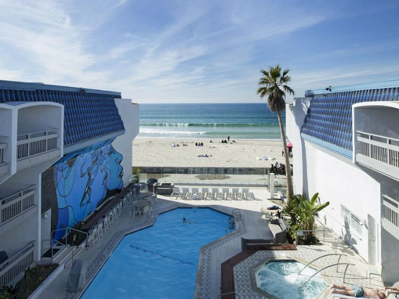 Pool des Hotels in San Diego