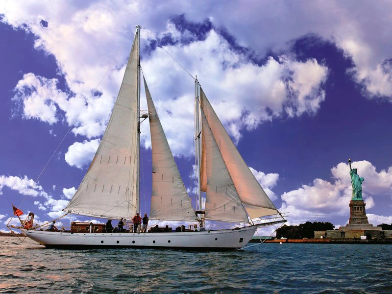 Segeltour entlang Manhattens Skyline