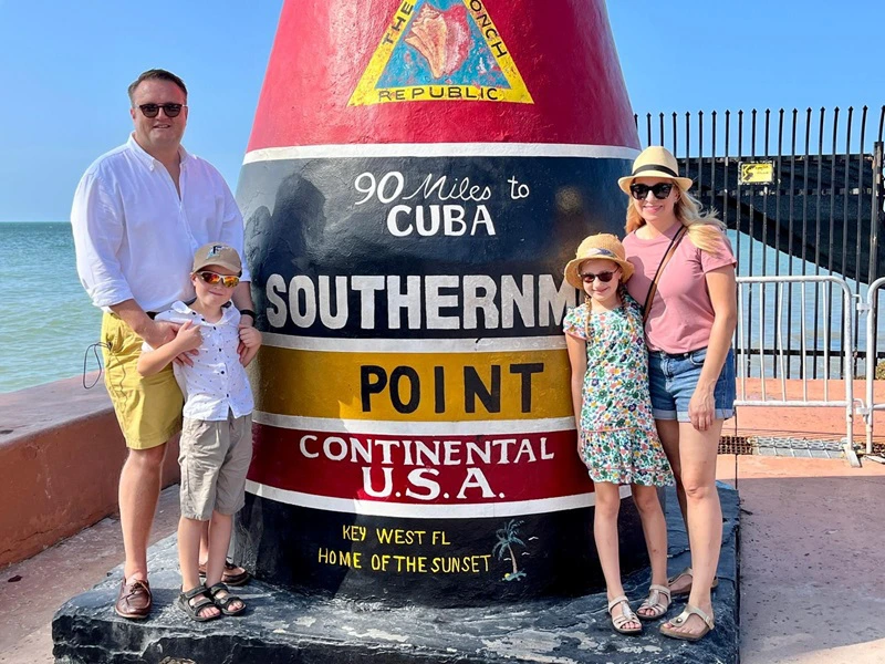 Familie am Southernmostpoint