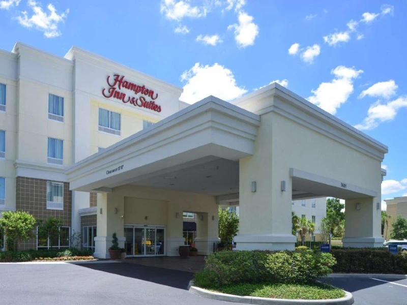 Außenansicht vom Hotel in Ocala