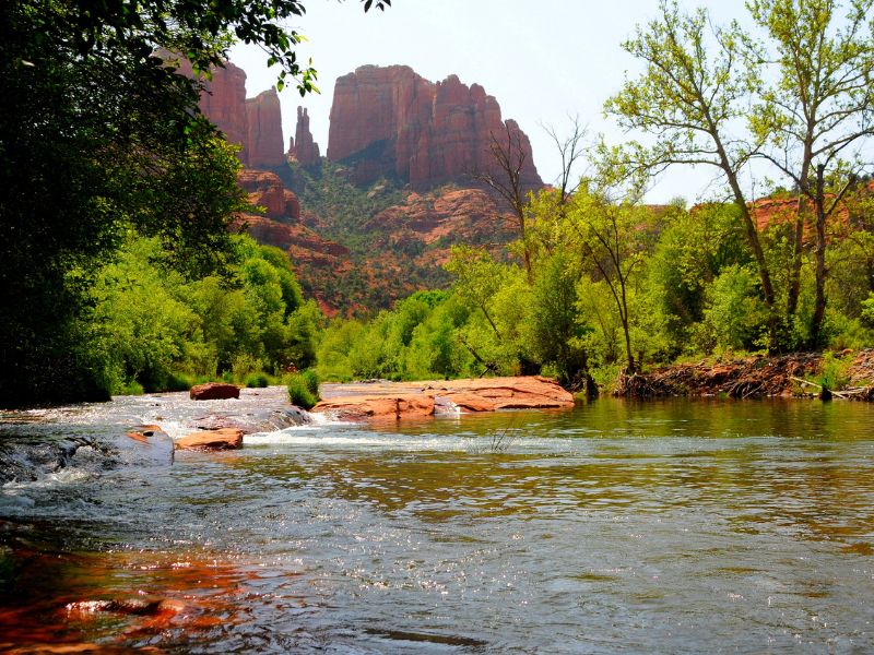 Blick auf einen Flusslauf in Sedona