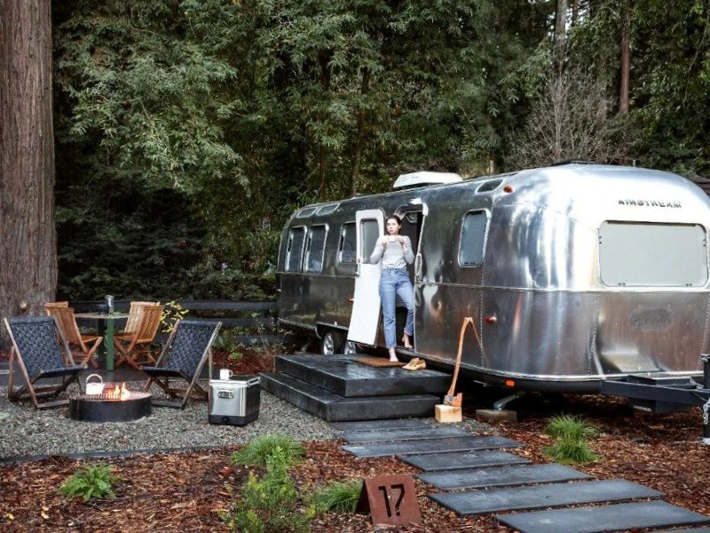 Airstream Wohnwagen nahe des Yosemite Nationalparks