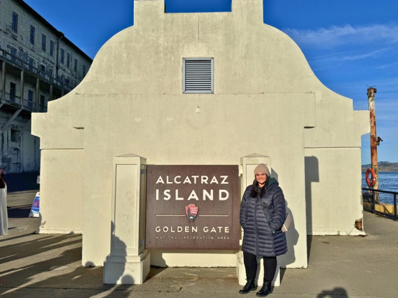 Reisende auf Alcatraz in San Francisco, USA