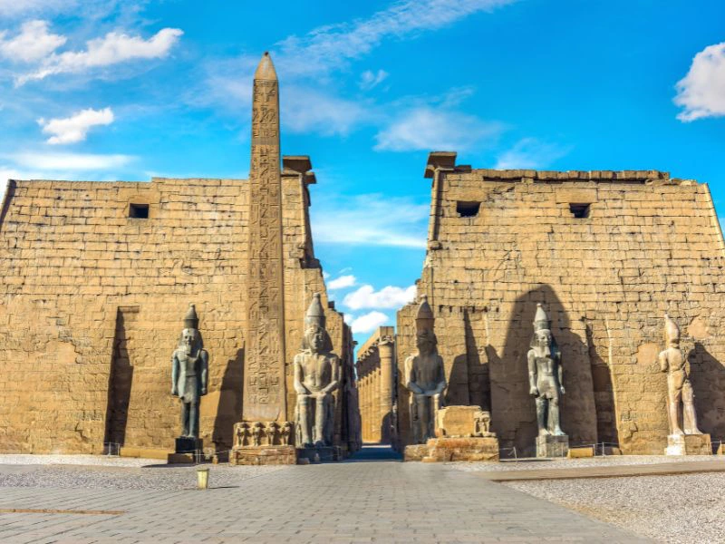 Eingang zum Luxor Tempel