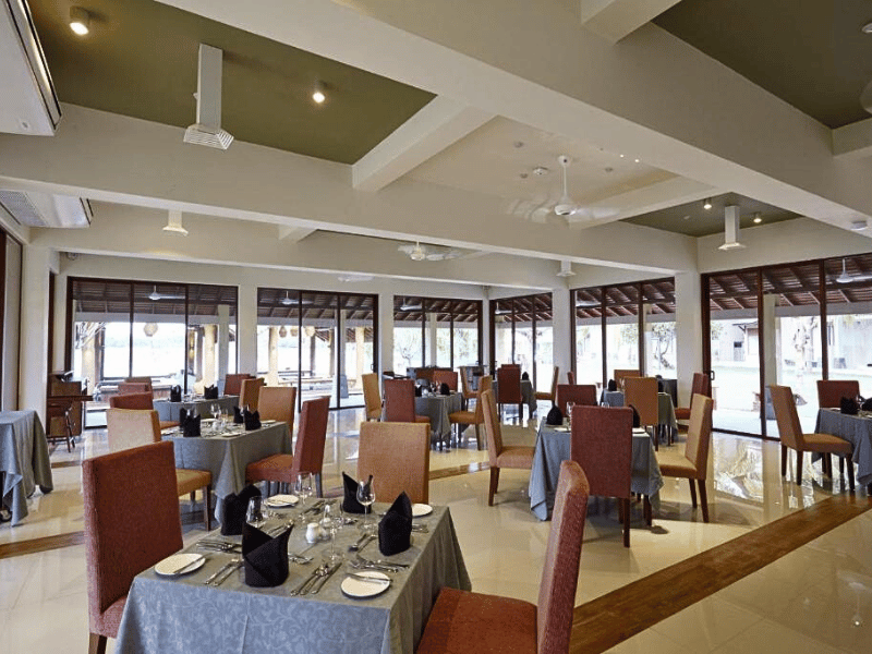 Nilaveli Upgrade Hotel Restaurant