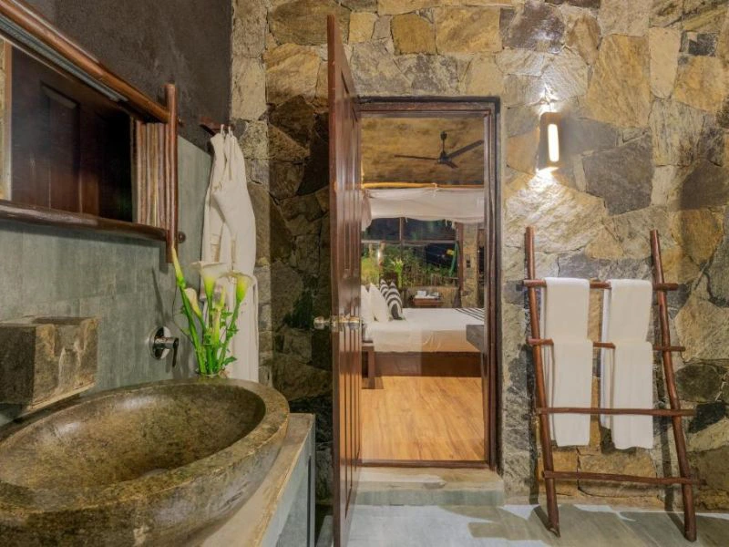 Ella Komforthotel Badezimmer