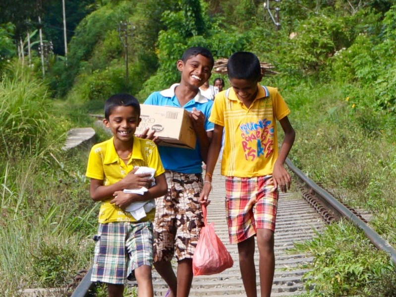 Lokale Kinder in Sri Lanka