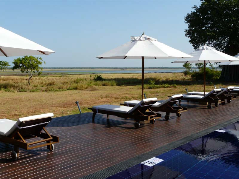 Hotelpool in Polonnaruwa