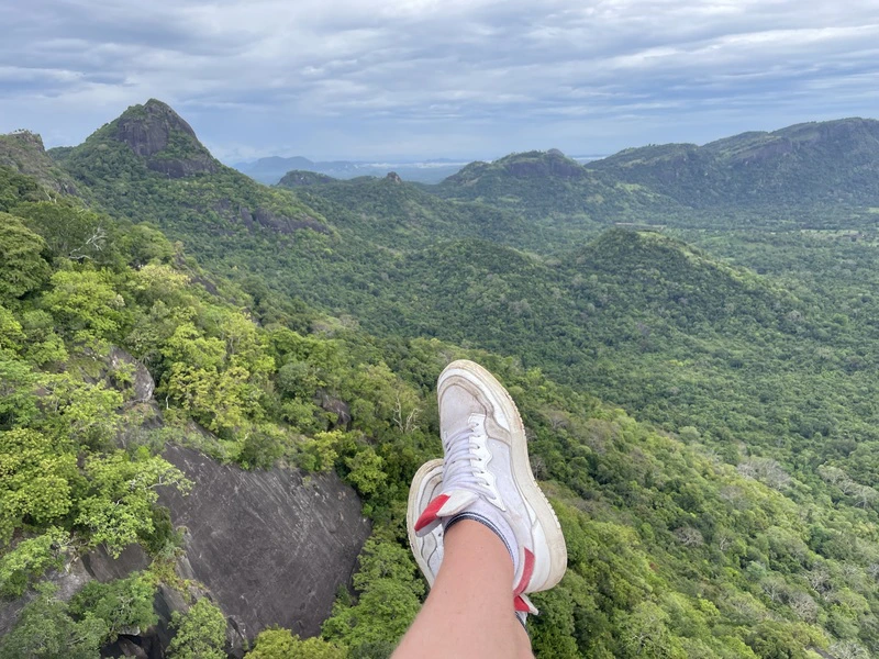 Fuesse in Gal Oya in Sri Lanka