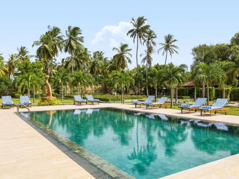 Jaffna Hotel Pool