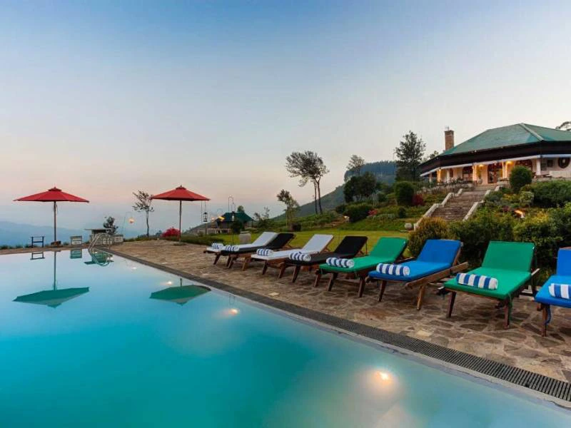 Pool in der Lodge in den Knuckles Bergen in Sri Lanka