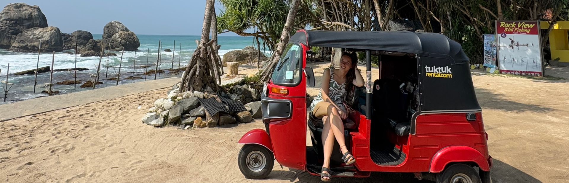 Tuk Tuk am Strand im Süden Sri Lankas