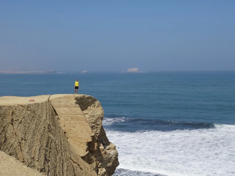 Klippen in Paracas in Peru