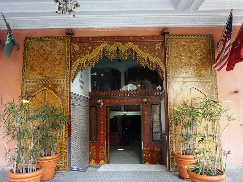 Eingang Hotel Casablanca Budget Hotel