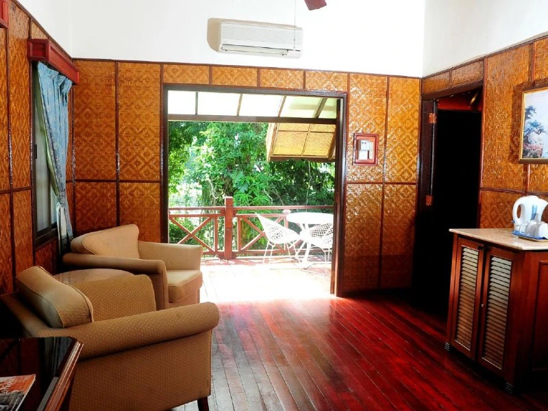 Einrichtung vom Chalet im Taman Negara in Malaysia