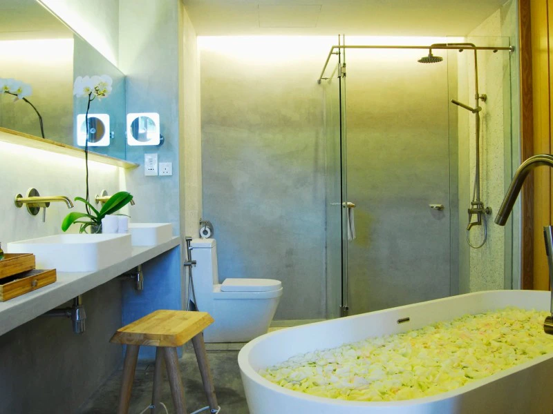 Hotelbad im Belum Regenwald in Malaysia